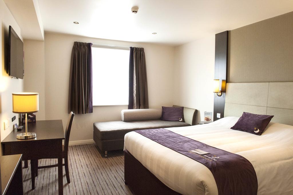 Premier Inn London Kingston Upon Thames